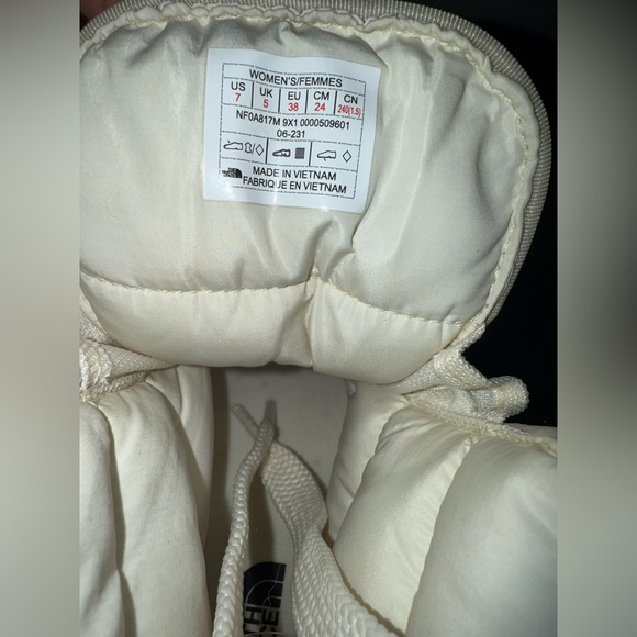 The North Face Women Sz 7 Halseigh ThermoBall Waterproof Leather Platform Boots - Picture 6 of 13